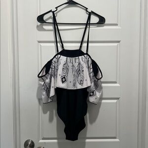 Black and White Feather Print Swimsuit